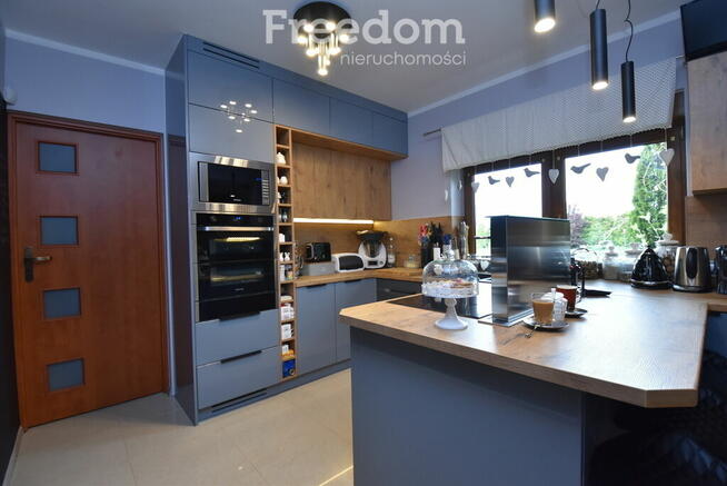 Dom wolnostojący, 210 m2 5 pokoi, taras, garaż