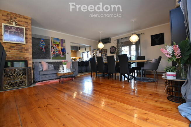 Dom wolnostojący, 210 m2 5 pokoi, taras, garaż