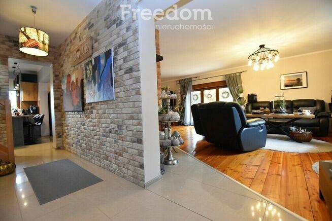 Dom wolnostojący, 210 m2 5 pokoi, taras, garaż