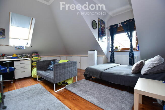 Dom wolnostojący, 210 m2 5 pokoi, taras, garaż