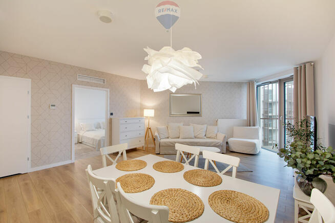 Szum Morza i Luksus – Pinea Pobierowo!