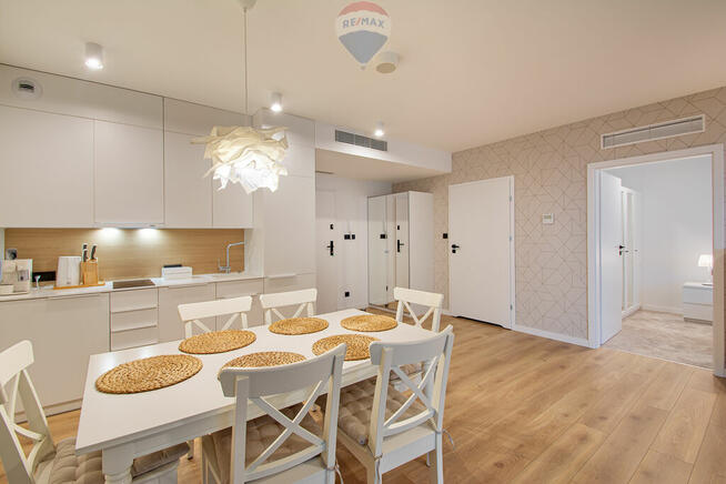 Szum Morza i Luksus – Pinea Pobierowo!