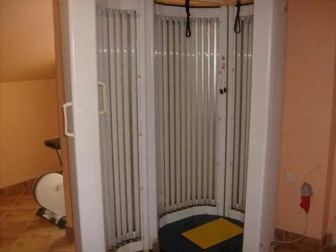 Solarium stojące do użytku domowego