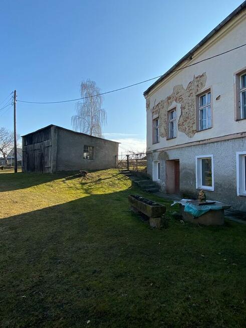 Dom z zabudowaniami gospodarczymi 1 km od Nysy