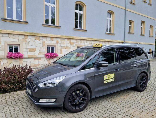 TAXI Kudowa Zdrój tel. 607 849 800