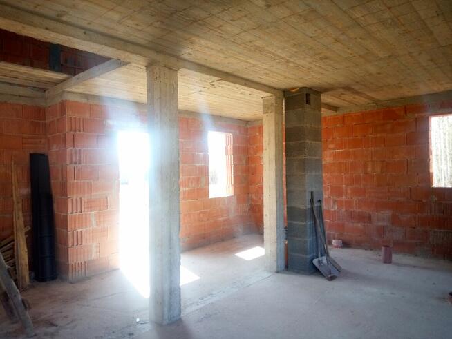 Tanio łądny dom blisko Kielc