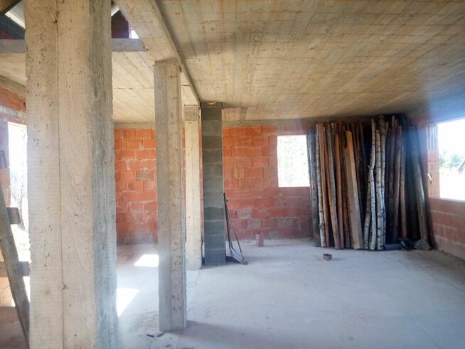 Tanio łądny dom blisko Kielc