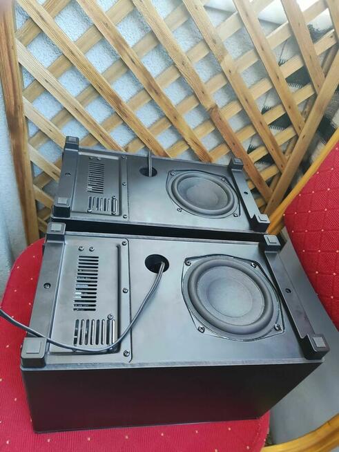 Subwoofer kolumny czarne głośniki Philips do wieży magnetofonu