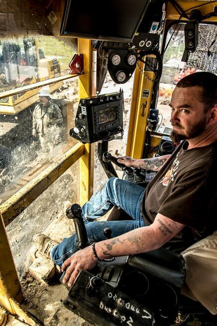 Doświadczony 15l na Koparce Kopładowarki i Mechanik