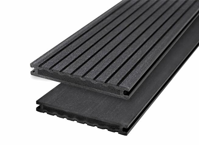 Deski kompozytowe Gamrat – Gard House