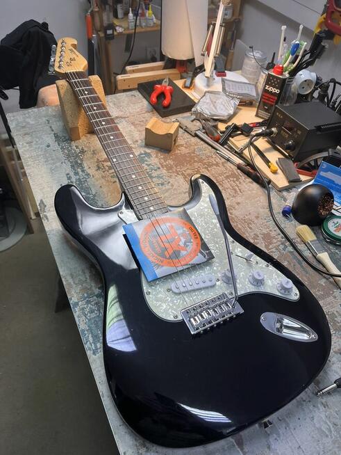 Serwis gitar klasycznych, akustycznych, elektrycznych, ukulele