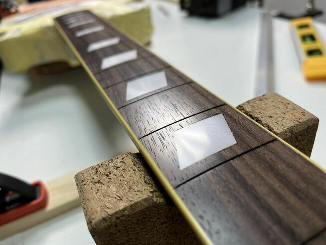 Serwis gitar klasycznych, akustycznych, elektrycznych, ukulele