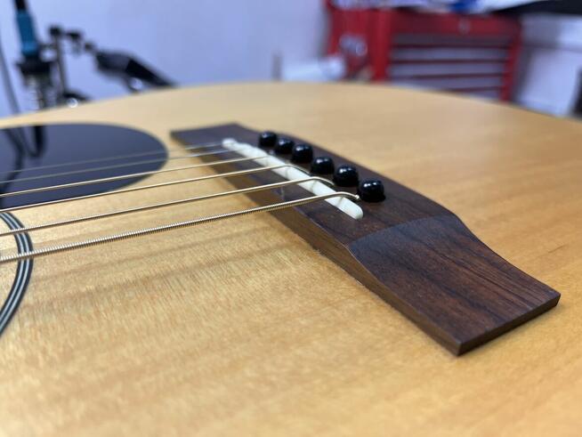 Serwis gitar klasycznych, akustycznych, elektrycznych, ukulele