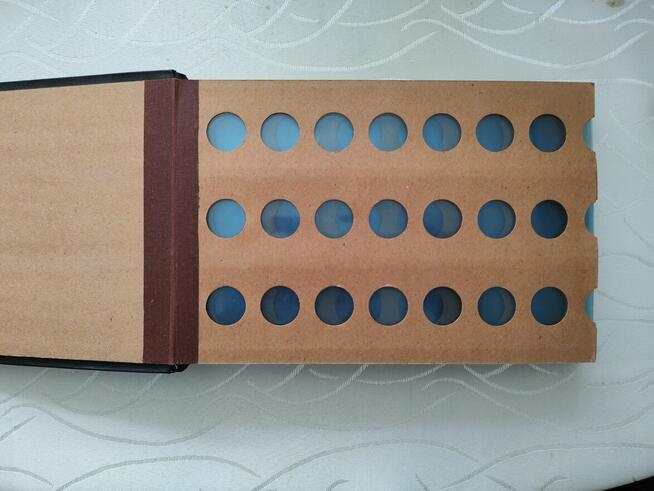 Numizmatyczny album z przełomu lat 60