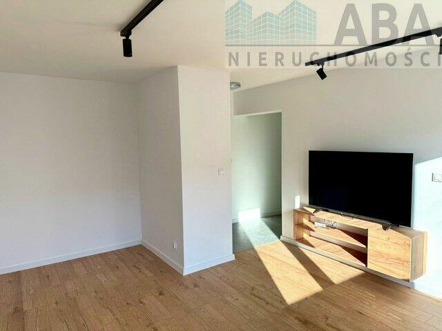 Turek-mieszkanie PO KAPITALNYM REMONCIE; 2 pokoje, II piętro