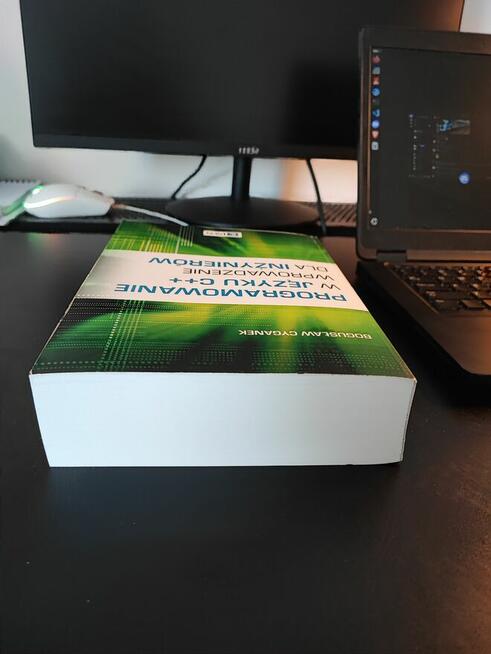 Programowanie w języku C++: Wprowadzenie dla inżynierów