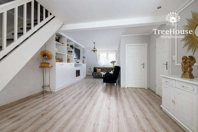 Piękny dom w centrum z lokalami użytkowymi.