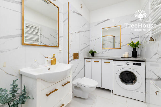 Piękny dom w centrum z lokalami użytkowymi.