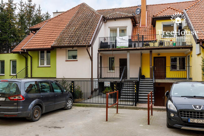 Piękny dom w centrum z lokalami użytkowymi.