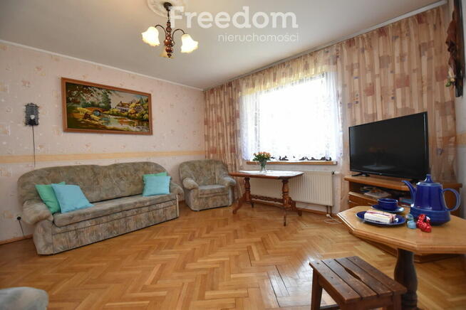 2 domy, 7 pokoi + 160 m2 b.gospodarcze, staw i las