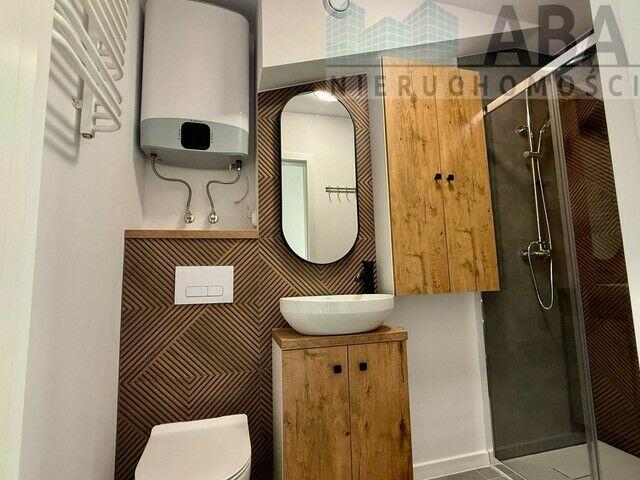 Turek-mieszkanie PO KAPITALNYM REMONCIE; 2 pokoje, II piętro