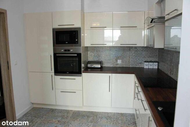 Dwupokojowe mieszkanie z loggią w Darłowie