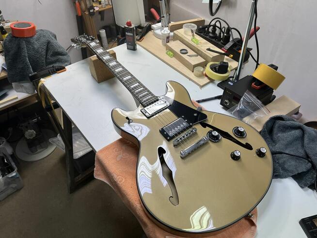 Serwis gitar klasycznych, akustycznych, elektrycznych, ukulele