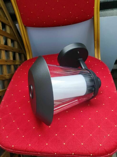 Lampa zewnętrzna Kinkiet ścienny na budynek dom Lampka