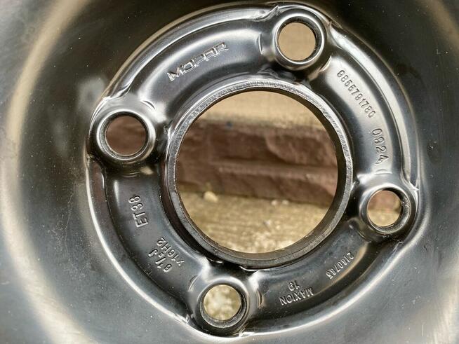 Opony i felgi komplet