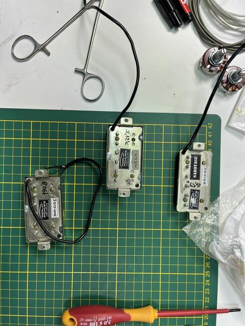 Serwis gitar klasycznych, akustycznych, elektrycznych, ukulele