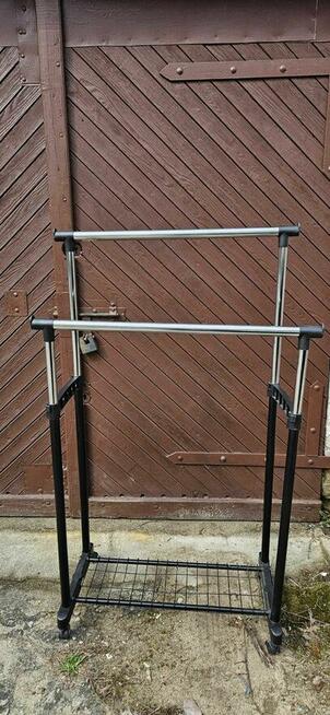 Wieszaki sklepowe na ubrania dwie sztuki