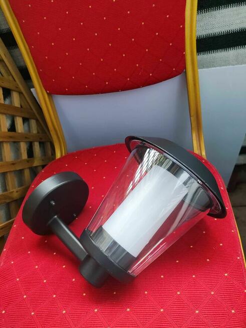 Lampa zewnętrzna Kinkiet ścienny na budynek dom Lampka