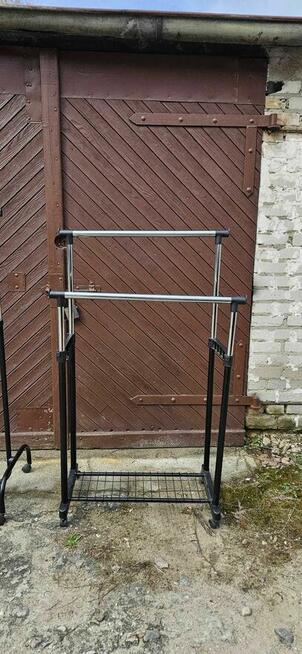 Wieszaki sklepowe na ubrania dwie sztuki