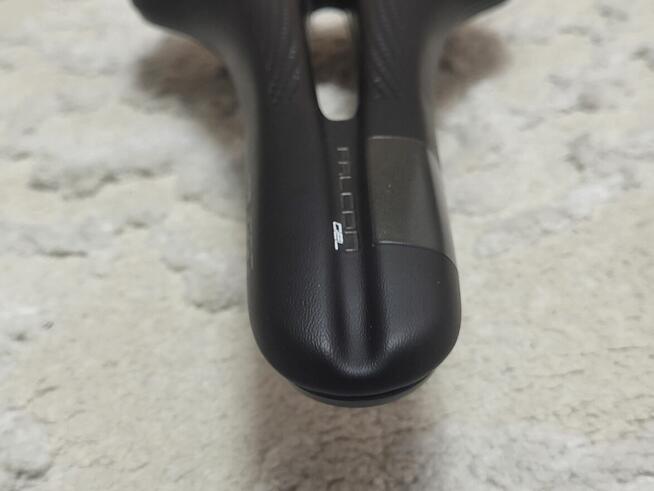 Siodełko PRO Falcon Gel czarne 142mm