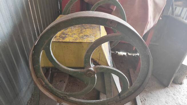 Sieczkarnia bębnowa H145