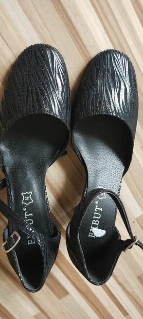 Czółenka damskie EXBUT – rozmiar 37