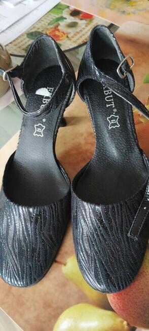 Czółenka damskie EXBUT – rozmiar 37