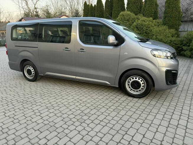 Opel Vivaro Bardzo ładny egzemplarz, Zafira Life, Tylne nawiewy, Nowe opony.
