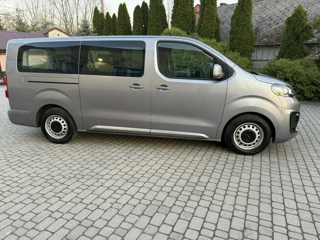 Opel Vivaro Bardzo ładny egzemplarz, Zafira Life, Tylne nawiewy, Nowe opony.