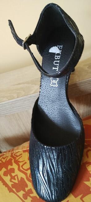 Czółenka damskie EXBUT – rozmiar 37