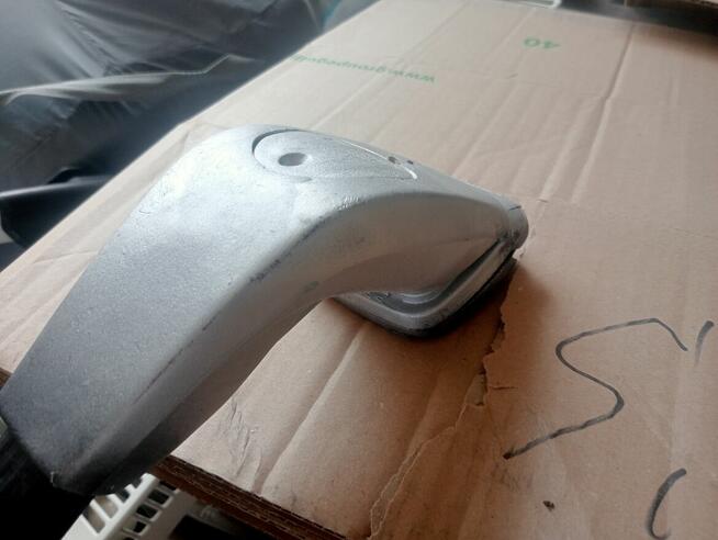 Witam sprzedam reling dachowy do Reno clio2