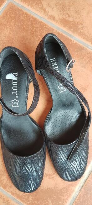 Czółenka damskie EXBUT – rozmiar 37