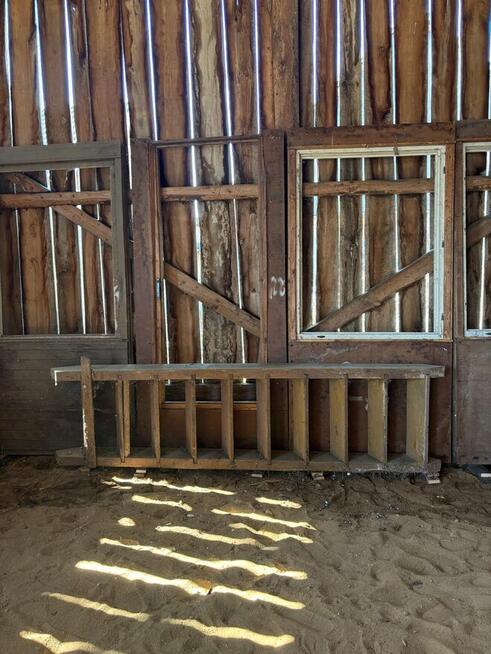 Elementy domku letniskowego , garaż, komorkaitp.