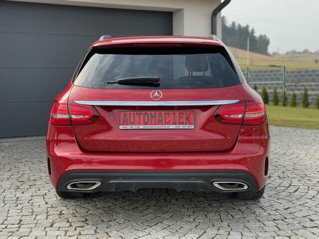 MERCEDES C300 E-POWER AMG