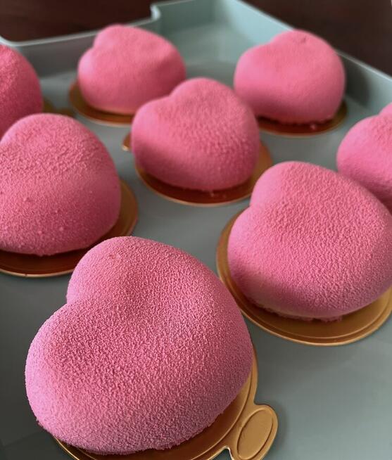 Pyszne ciasta, deserki, monoporcje na zamówienie