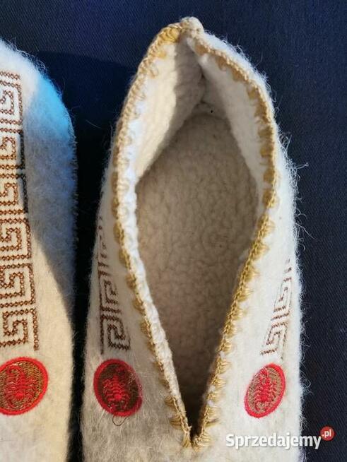 Nowe ciepłe Kapcie Rozm. 44/45 Super jakość Ładny wzór