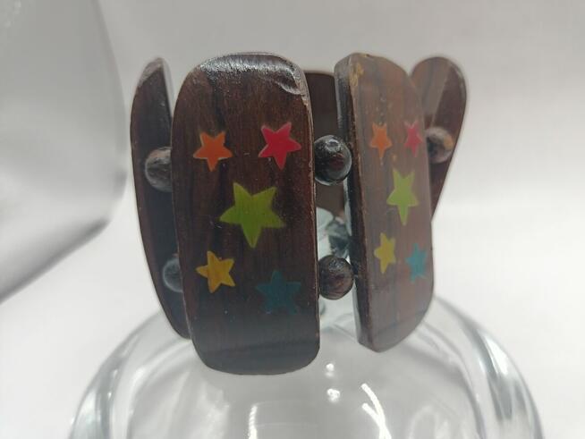 Biżuteria drewniana szeroka bransoletka na gumce