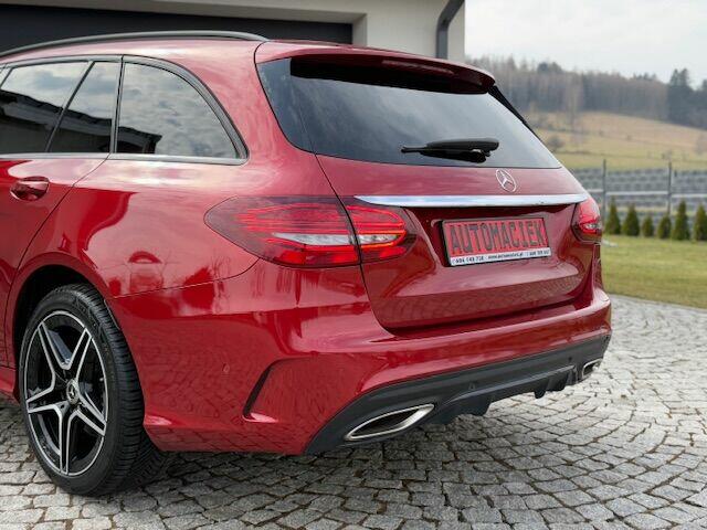 MERCEDES C300 E-POWER AMG