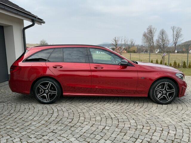 MERCEDES C300 E-POWER AMG