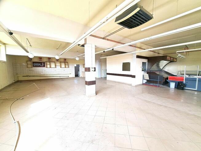 Lokal handlowy 330 mkw. parter Jasienica Rosielna
